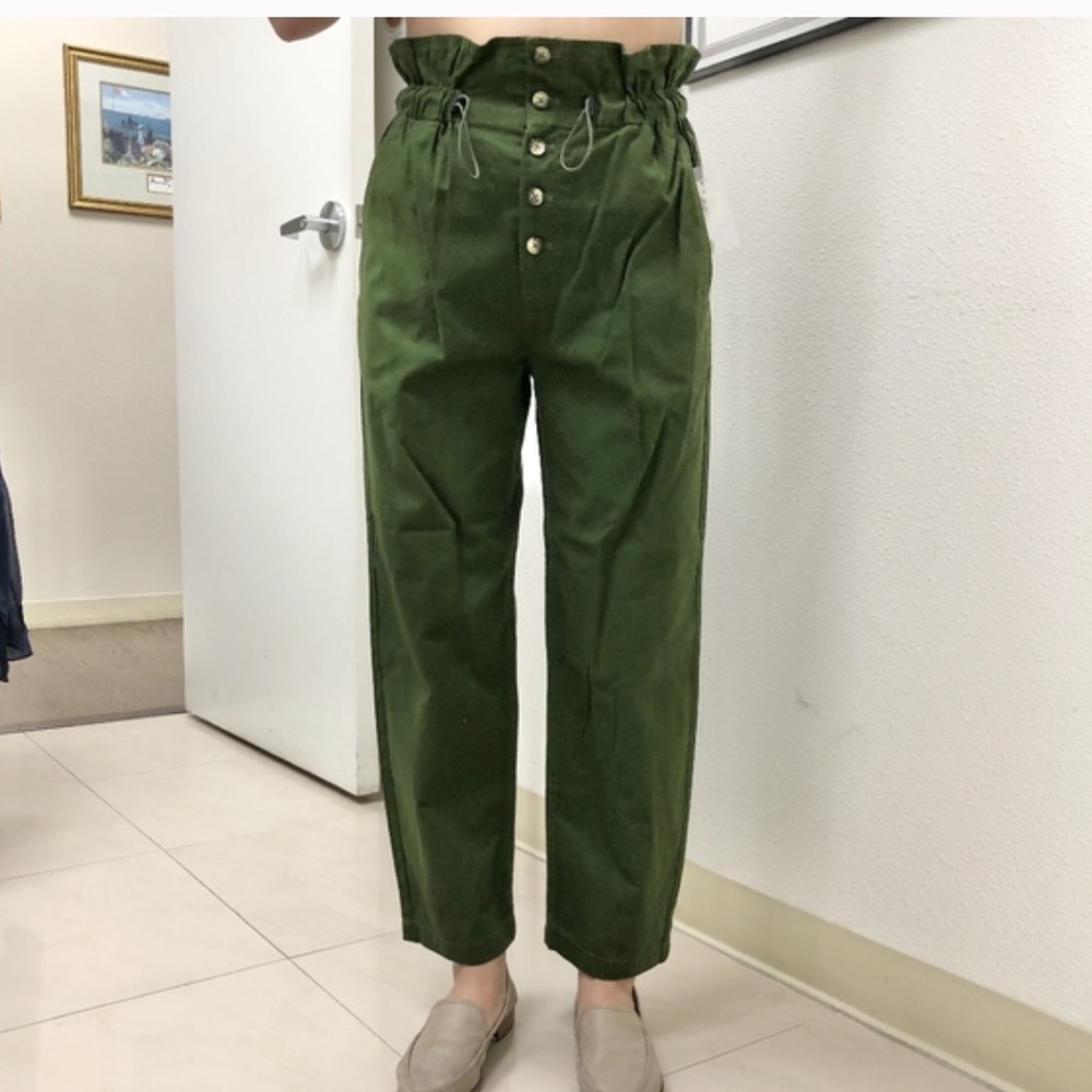 Urban Outfitters Terra High-Waisted Paperbag Pant - Picture 4 of 5